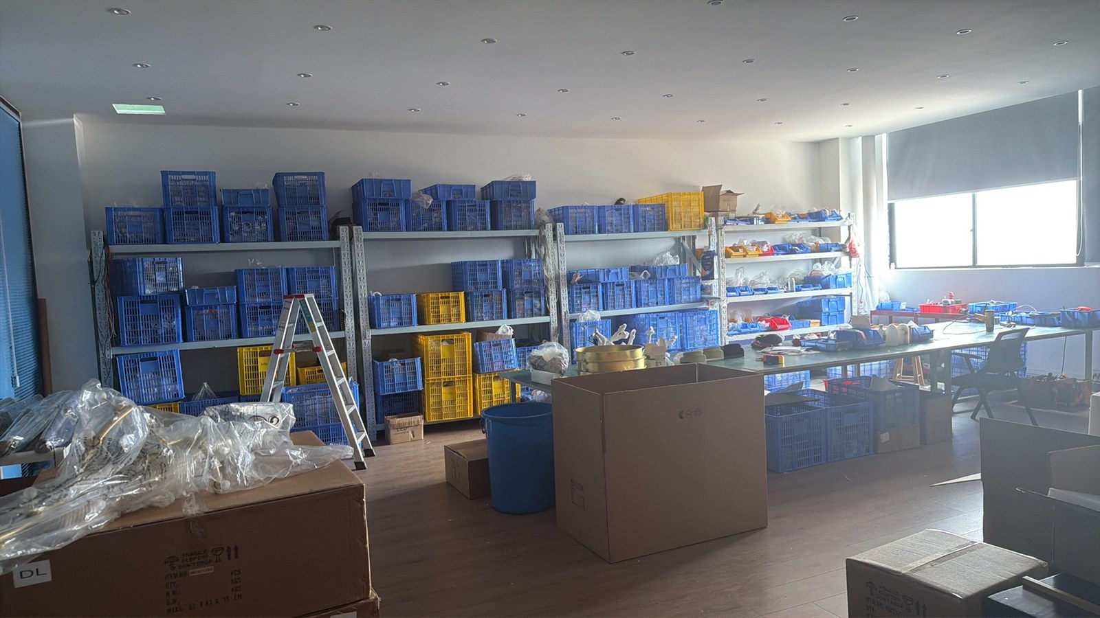 灯具铜件加工工艺场景示意